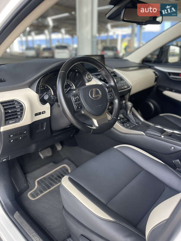 Внедорожник / Кроссовер Lexus NX 2020 в Киеве