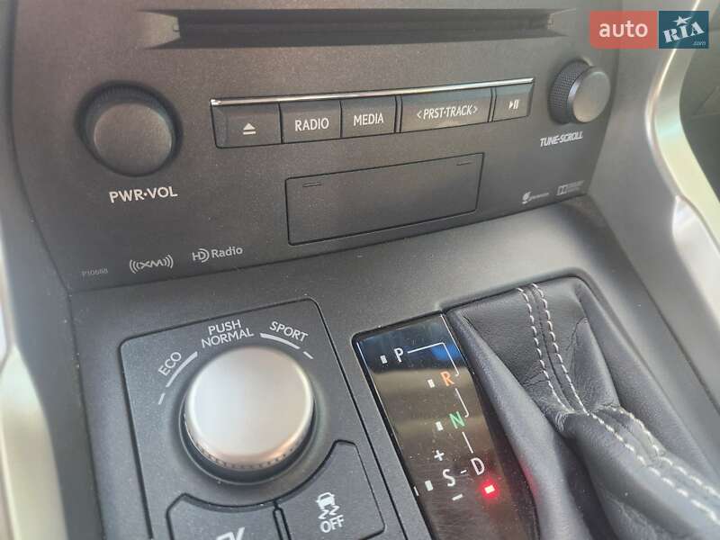 Позашляховик / Кросовер Lexus NX 2015 в Чернігові