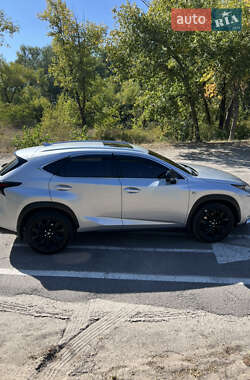 Внедорожник / Кроссовер Lexus NX 2015 в 
