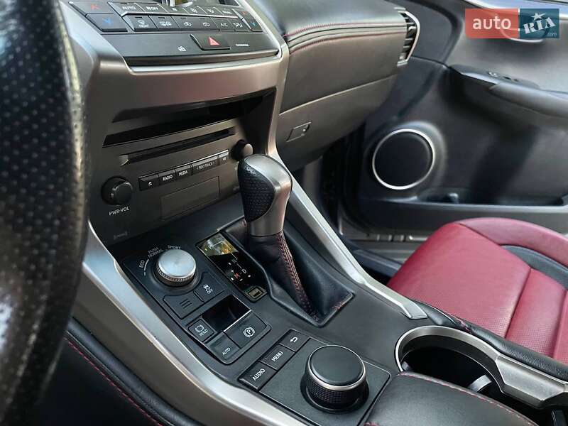 Внедорожник / Кроссовер Lexus NX 2017 в Киеве
