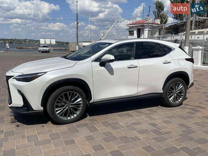 Позашляховик / Кросовер Lexus NX 2022 в Миколаєві