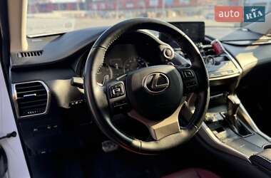 Внедорожник / Кроссовер Lexus NX 2020 в 