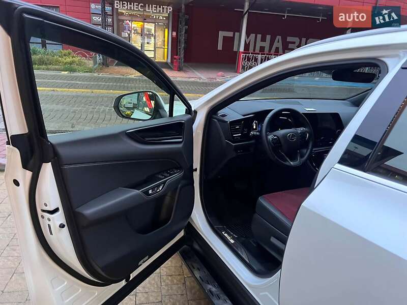 Позашляховик / Кросовер Lexus NX 2023 в Львові фото 11 Позашляховик / Кросовер Lexus NX 2023 в Львові