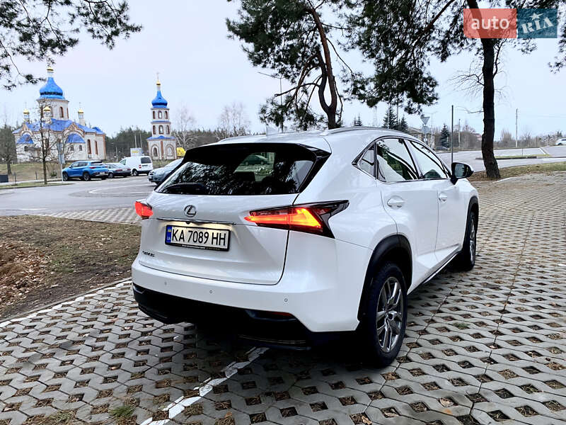 Внедорожник / Кроссовер Lexus NX 2015 в Киеве