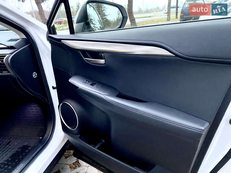 Внедорожник / Кроссовер Lexus NX 2015 в Киеве