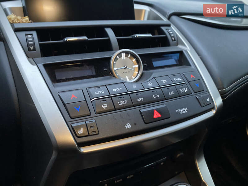 Внедорожник / Кроссовер Lexus NX 2015 в Киеве