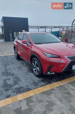 Внедорожник / Кроссовер Lexus NX 2021 в Николаеве