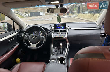 Позашляховик / Кросовер Lexus NX 2016 в 