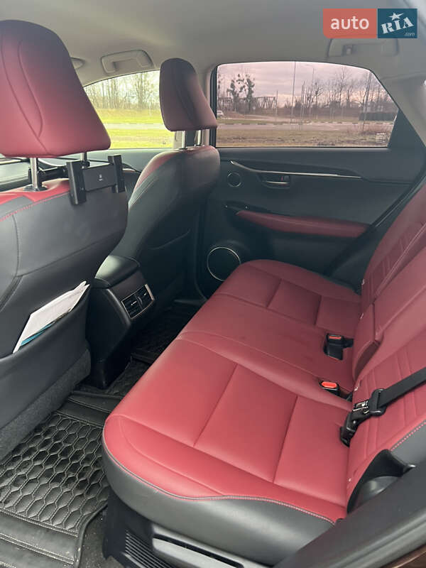 Позашляховик / Кросовер Lexus NX 2019 в Стрию