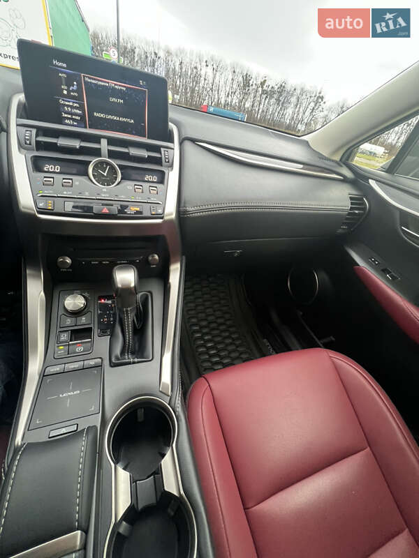 Позашляховик / Кросовер Lexus NX 2019 в Стрию