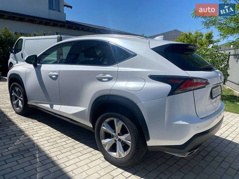 Внедорожник / Кроссовер Lexus NX 2017 в Киеве
