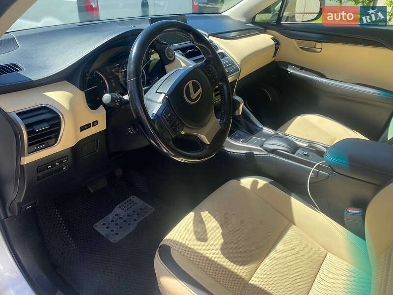 Внедорожник / Кроссовер Lexus NX 2017 в Киеве