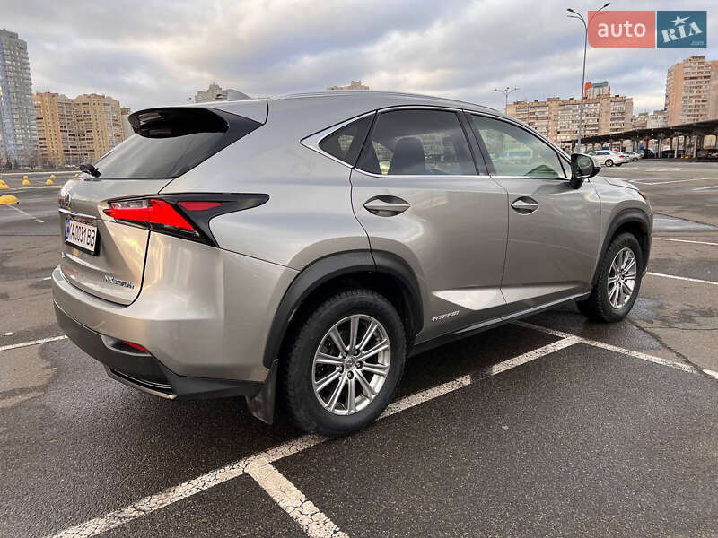 Позашляховик / Кросовер Lexus NX 2015 в Києві