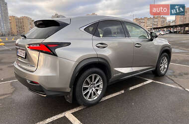 Внедорожник / Кроссовер Lexus NX 2015 в 