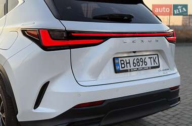 Внедорожник / Кроссовер Lexus NX 2022 в 