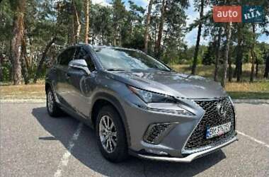 Внедорожник / Кроссовер Lexus NX 2018 в 