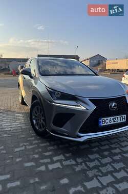 Внедорожник / Кроссовер Lexus NX 2020 в 