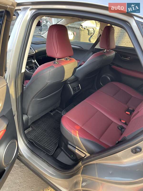 Позашляховик / Кросовер Lexus NX 2020 в Львові