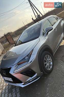 Внедорожник / Кроссовер Lexus NX 2020 в 