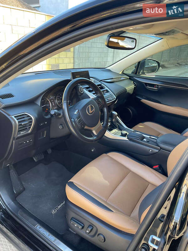 Внедорожник / Кроссовер Lexus NX 2017 в Одессе