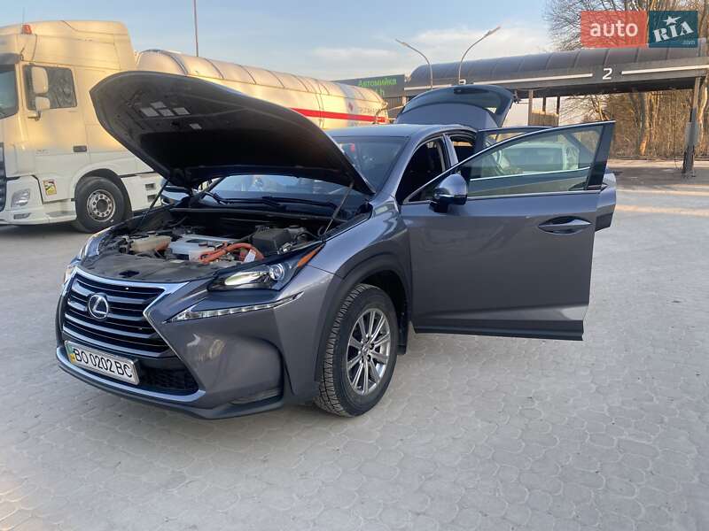 Внедорожник / Кроссовер Lexus NX 2016 в Тернополе