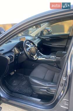Внедорожник / Кроссовер Lexus NX 2016 в 