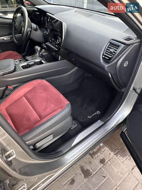 Позашляховик / Кросовер Lexus NX 2023 в Дніпрі