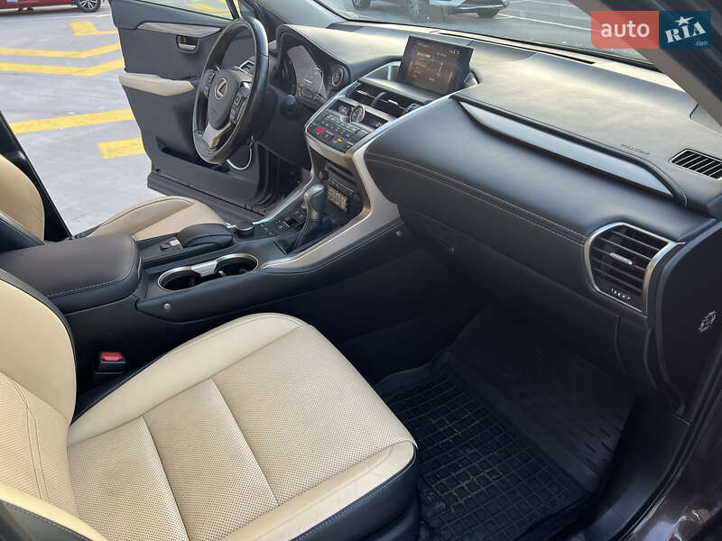 Внедорожник / Кроссовер Lexus NX 2015 в Киеве