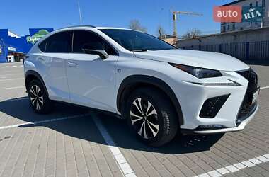Внедорожник / Кроссовер Lexus NX 2018 в 