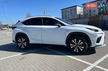 Внедорожник / Кроссовер Lexus NX 2018 в 