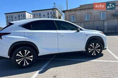 Внедорожник / Кроссовер Lexus NX 2018 в 