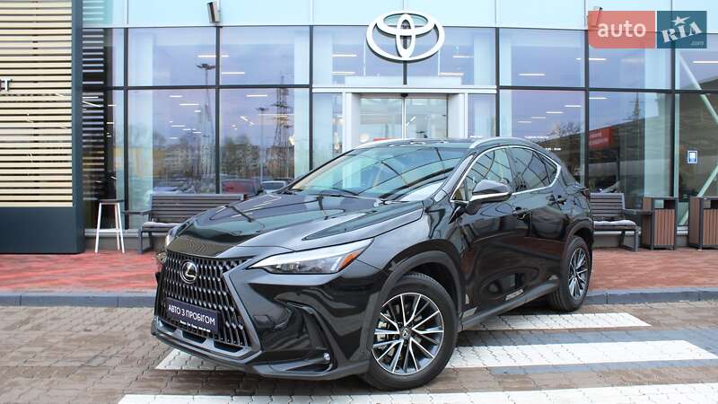 Lexus NX 2023
