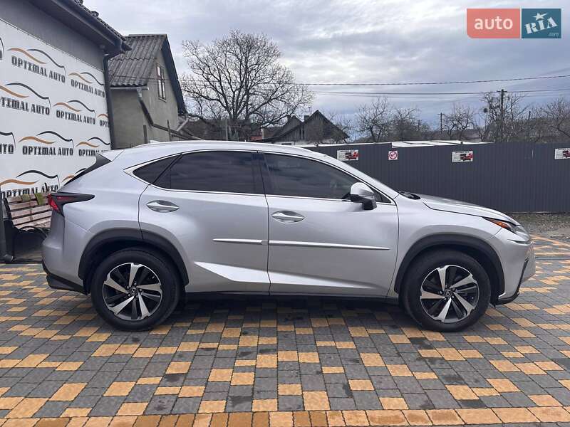 Внедорожник / Кроссовер Lexus NX 2018 в Львове