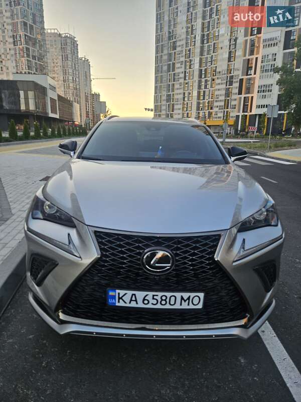 Позашляховик / Кросовер Lexus NX 2020 в 