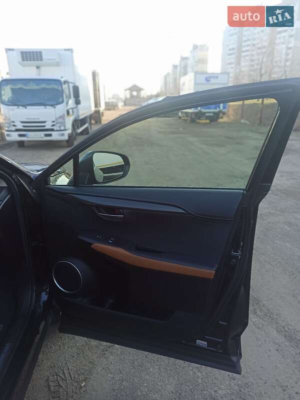 Позашляховик / Кросовер Lexus NX 2019 в Києві