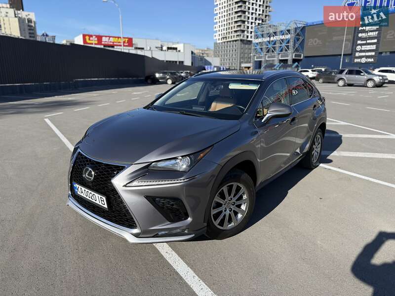 Позашляховик / Кросовер Lexus NX 2017 в 