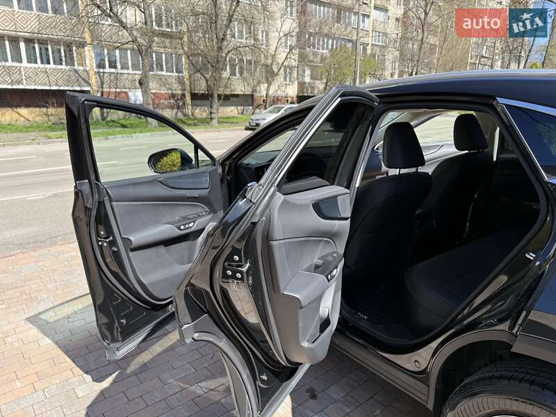 Внедорожник / Кроссовер Lexus NX 2022 в Киеве