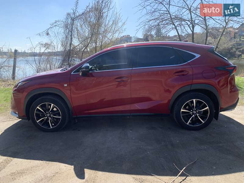 Внедорожник / Кроссовер Lexus NX 2016 в Виннице