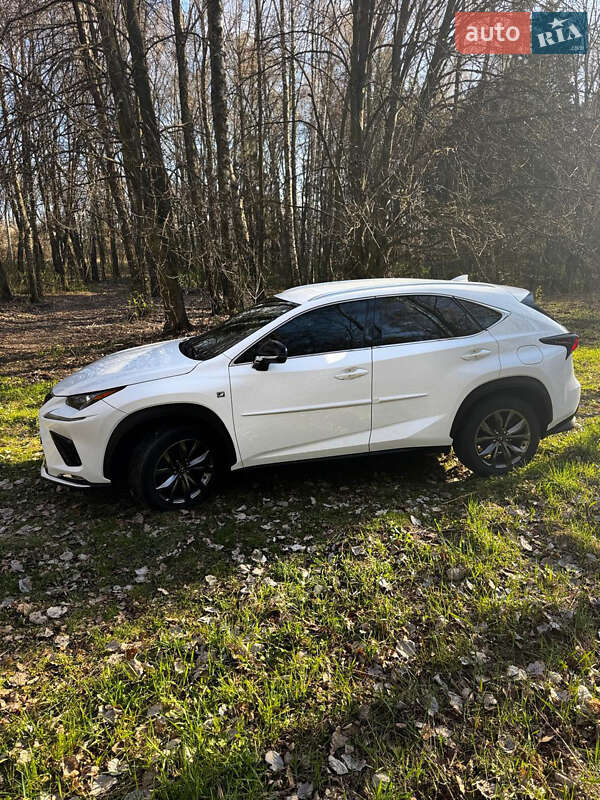 Внедорожник / Кроссовер Lexus NX 2018 в Фастове