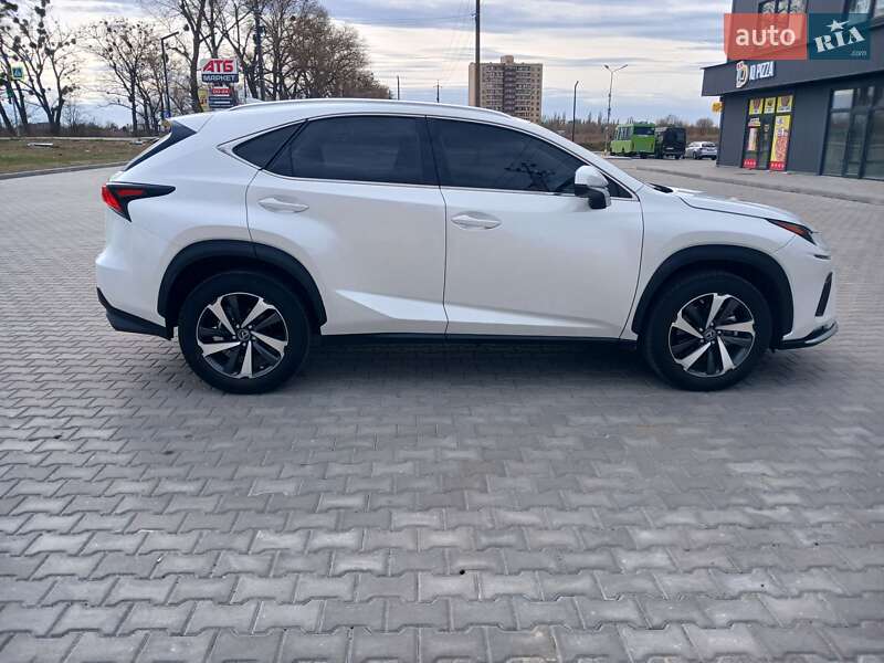 Внедорожник / Кроссовер Lexus NX 2020 в Киеве