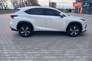Внедорожник / Кроссовер Lexus NX 2020 в 