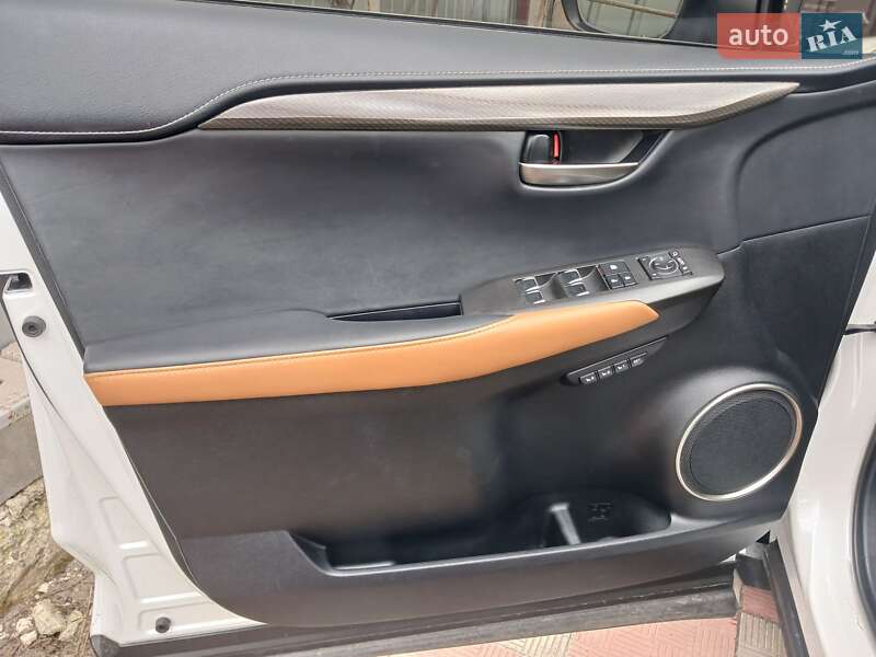 Внедорожник / Кроссовер Lexus NX 2020 в Киеве