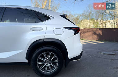 Внедорожник / Кроссовер Lexus NX 2015 в 