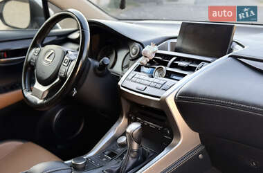 Внедорожник / Кроссовер Lexus NX 2015 в 
