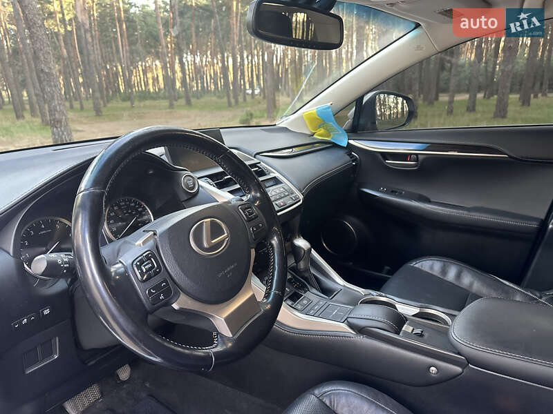 Внедорожник / Кроссовер Lexus NX 2017 в Сумах