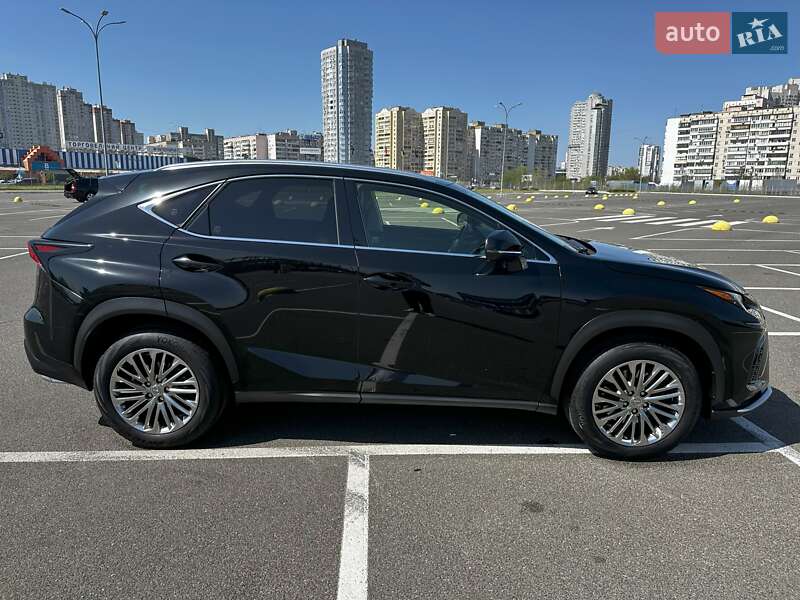 Внедорожник / Кроссовер Lexus NX 2016 в Киеве фото 4 Внедорожник / Кроссовер Lexus NX 2016 в Киеве