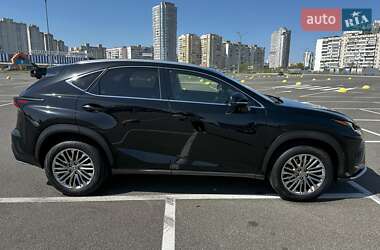 Внедорожник / Кроссовер Lexus NX 2016 в 
