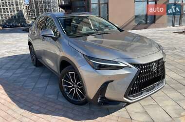 Внедорожник / Кроссовер Lexus NX 2022 в 