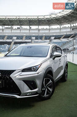 Позашляховик / Кросовер Lexus NX 2018 в 