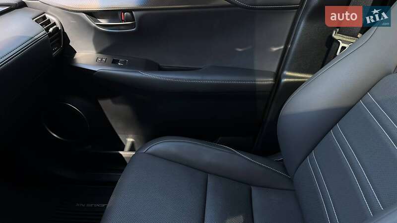 Внедорожник / Кроссовер Lexus NX 2018 в Львове